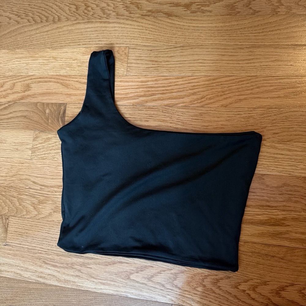 Black Asymmetrical One Shoulder Crop Top